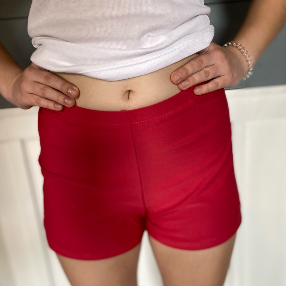 Nike Women’s FitDry shorts XS(0-2)